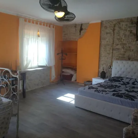 Ca' Maera Nocleg ze śniadaniem Ponte dellʼOlio